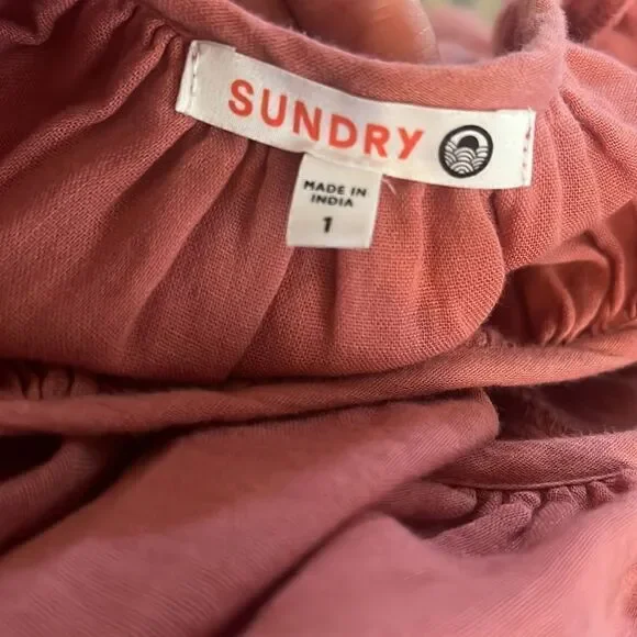 SUNDRY Bubble Sleeve Maxi Dress in Dark Jam - Picture 4 of 7